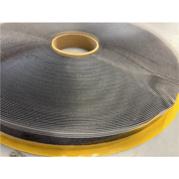 Lepicí páska Bostik Butyl 1183 (15x1,5 mm, 60 bm)